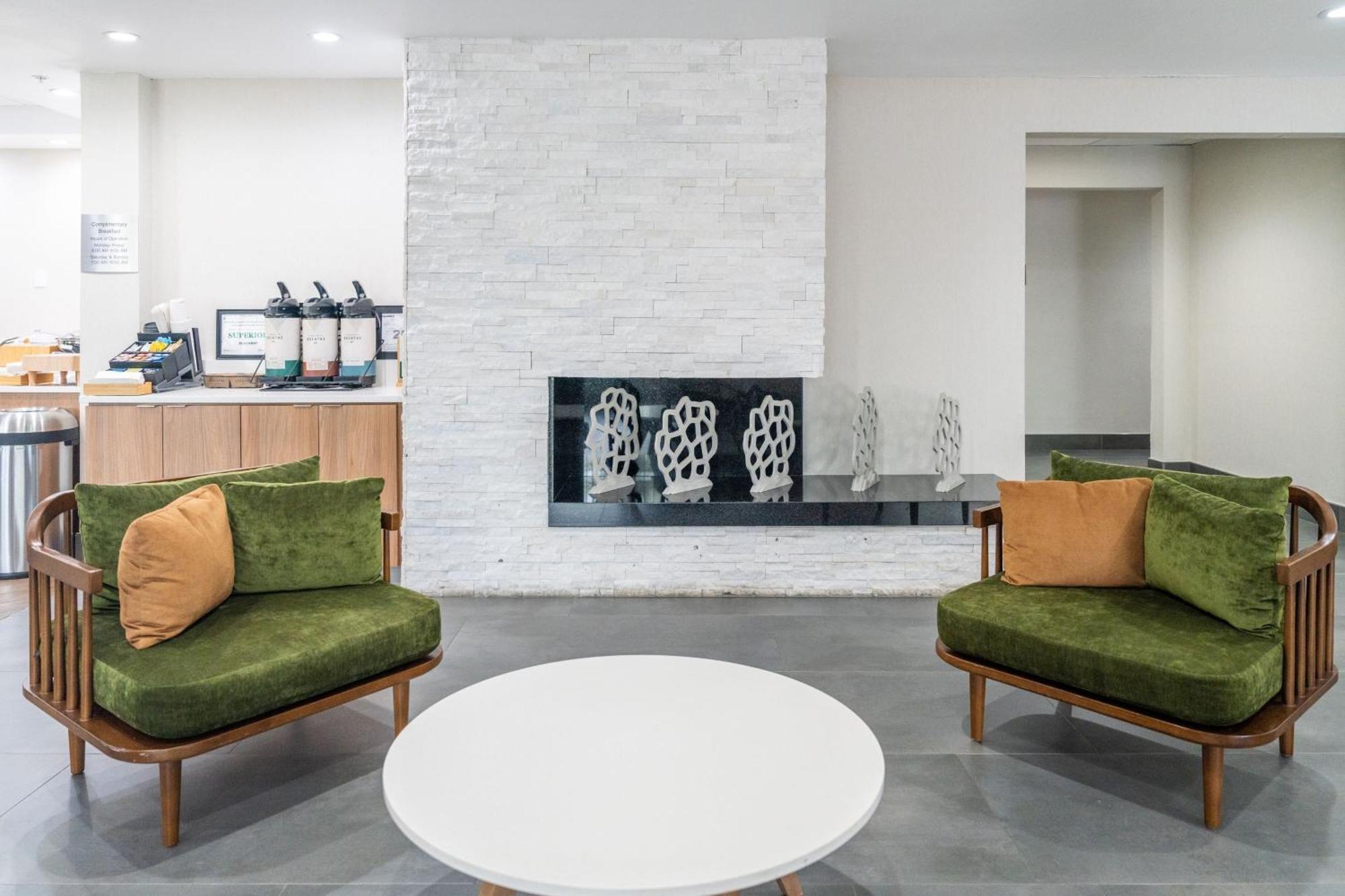 Fairfield Inn & Suites Бомонт Экстерьер фото