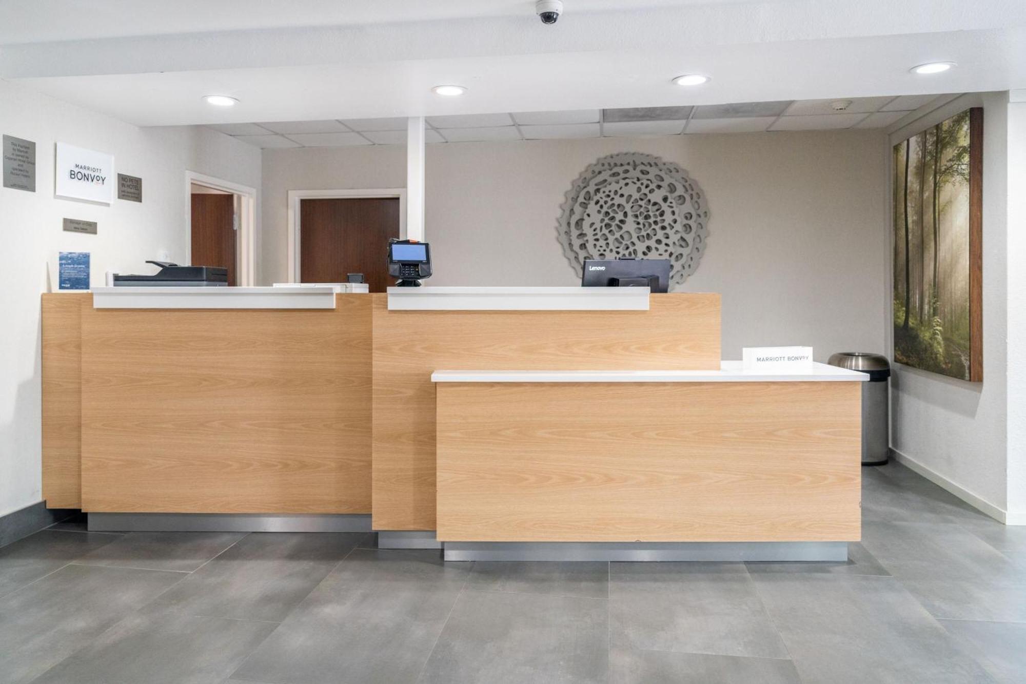 Fairfield Inn & Suites Бомонт Экстерьер фото