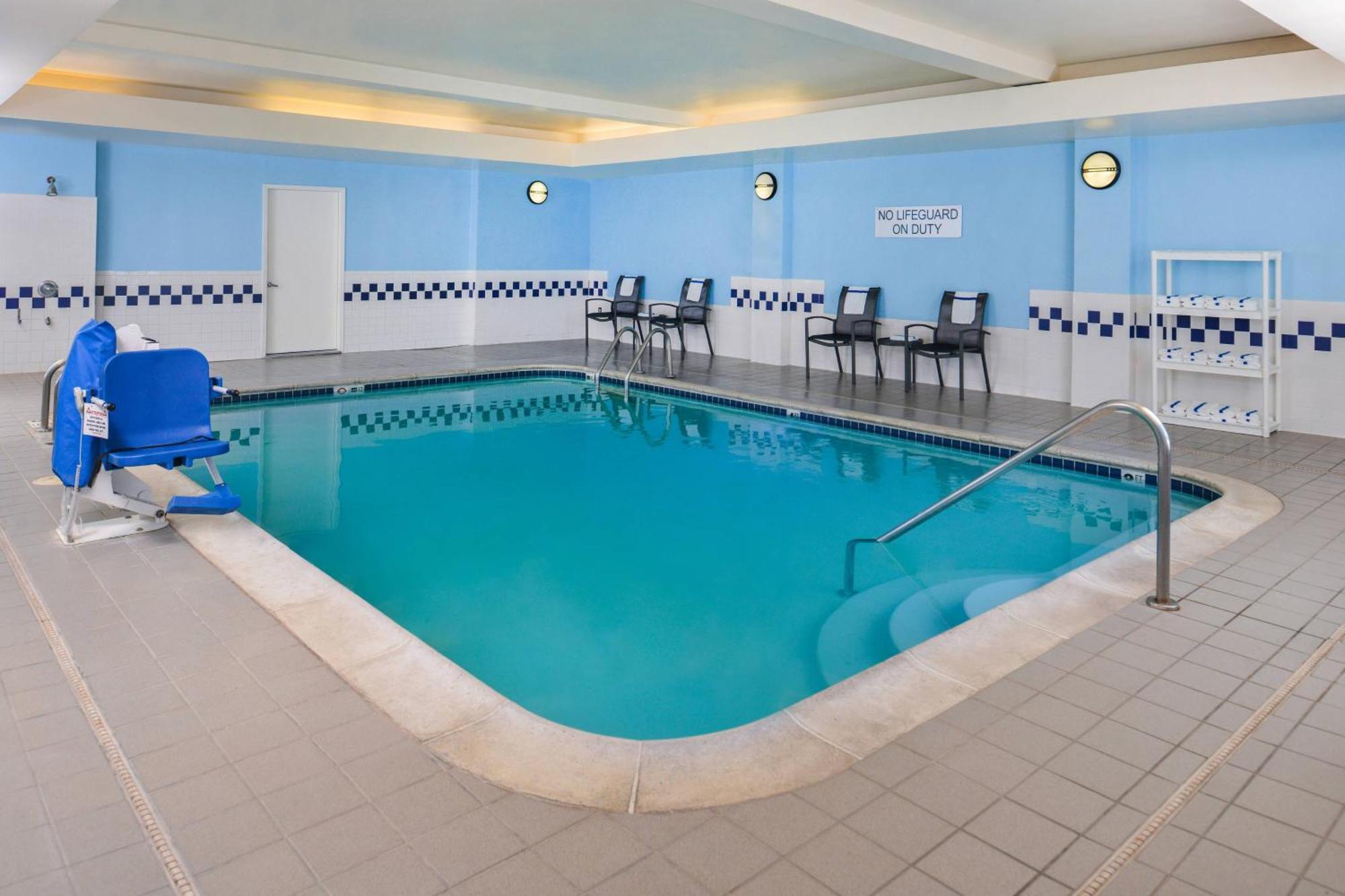 Fairfield Inn & Suites Бомонт Экстерьер фото